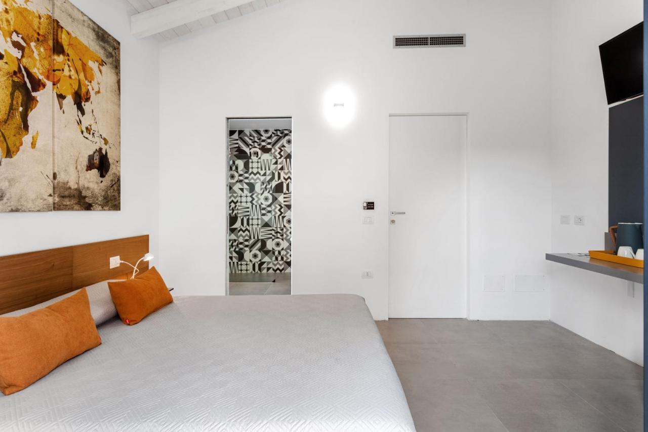 Double D House Bed & Breakfast ออลเบีย ภายนอก รูปภาพ