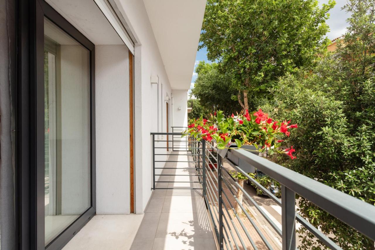 Double D House Bed & Breakfast ออลเบีย ภายนอก รูปภาพ